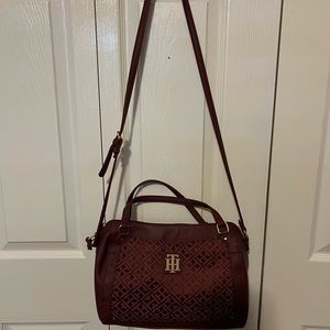 Tommy Hilfiger Purse Burgundy/Maroon